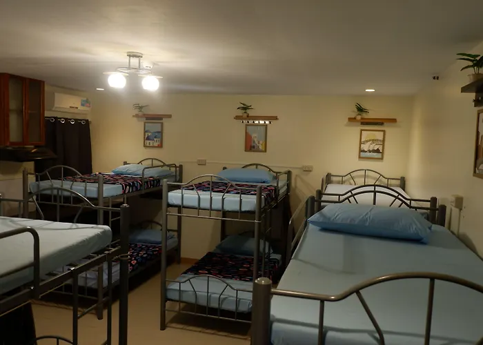 Island Breeze - Hostel Cebu