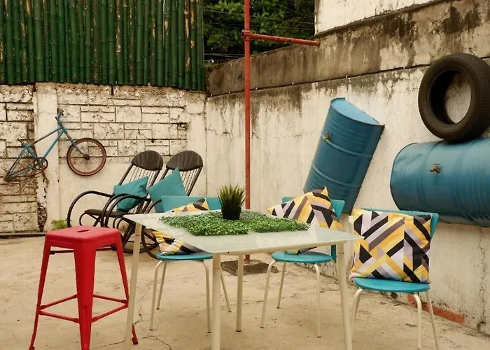 Island Breeze - Hostel *